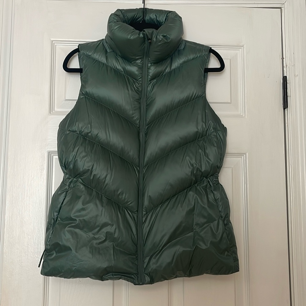 Athleta Green Down Vest - Small
